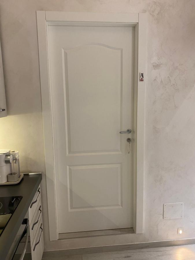 B & B Via Cavour แตร์โมลิ ภายนอก รูปภาพ