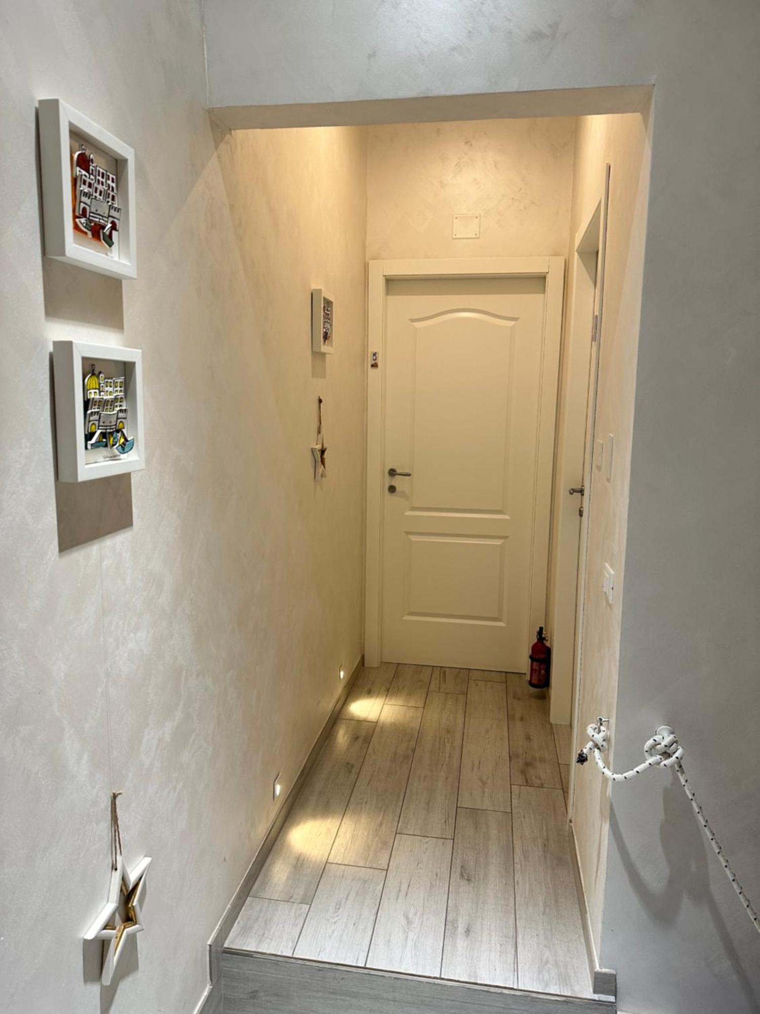B & B Via Cavour แตร์โมลิ ภายนอก รูปภาพ