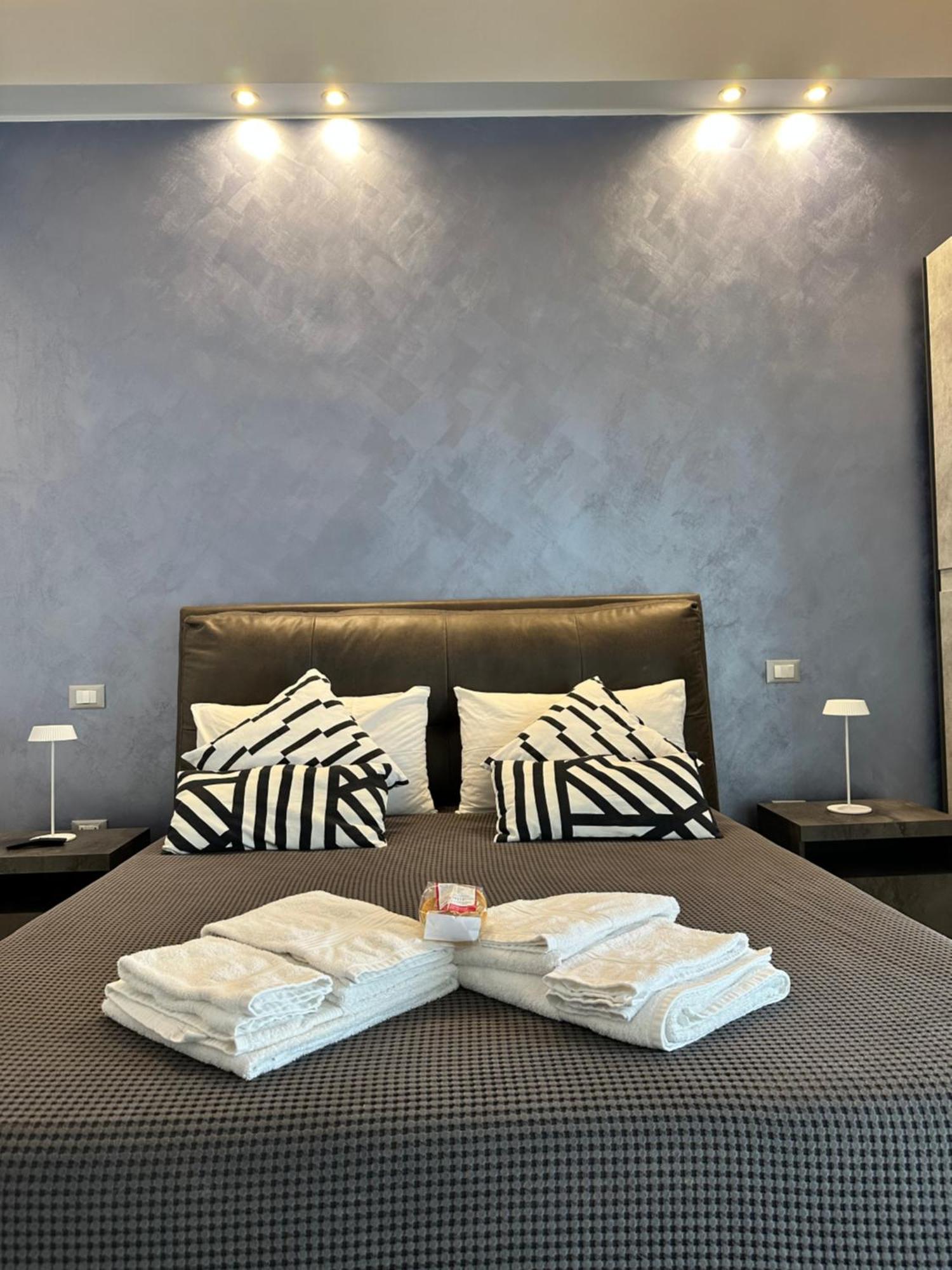 B & B Via Cavour แตร์โมลิ ภายนอก รูปภาพ